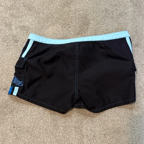 Billabong Black Baby Blue Stripes Y2K Board Shorts Size 7 - Picture 3 of 3